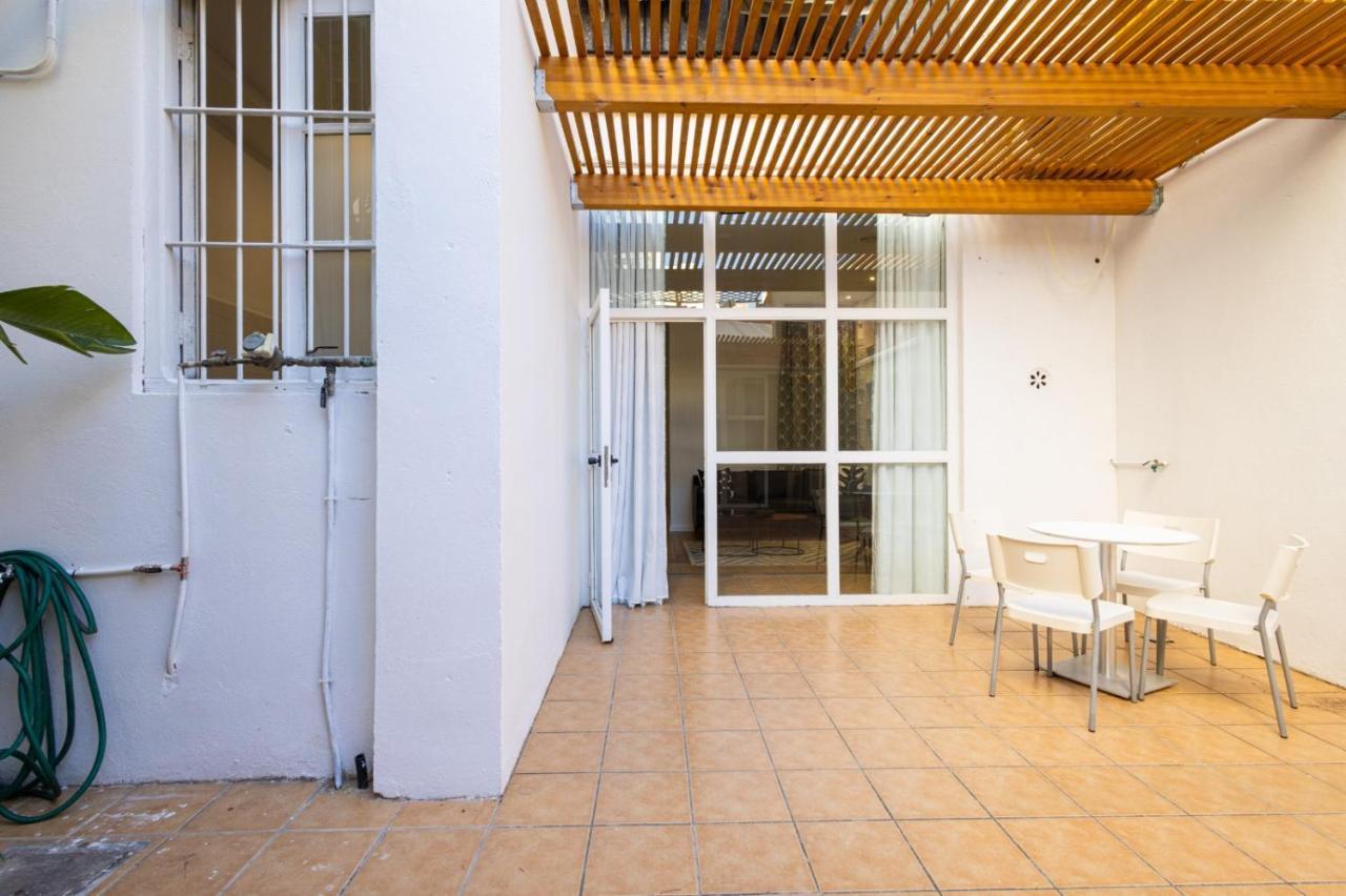 Florit Flats - The Vella Apartment Валенсия Екстериор снимка