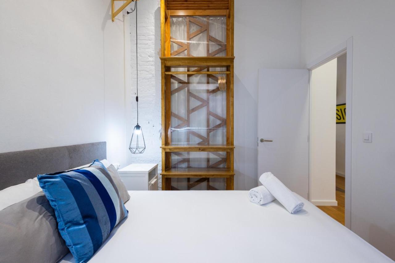 Florit Flats - The Vella Apartment Валенсия Екстериор снимка