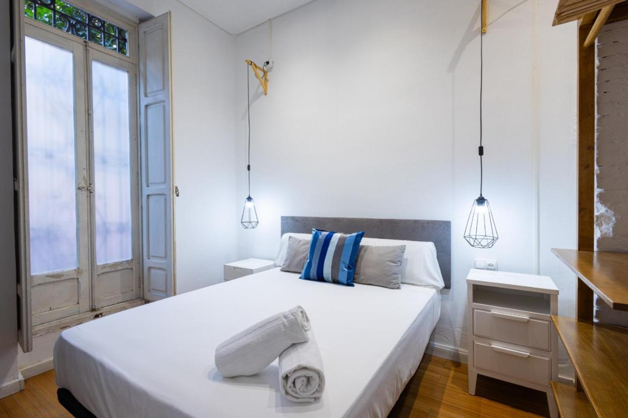 Florit Flats - The Vella Apartment Валенсия Екстериор снимка