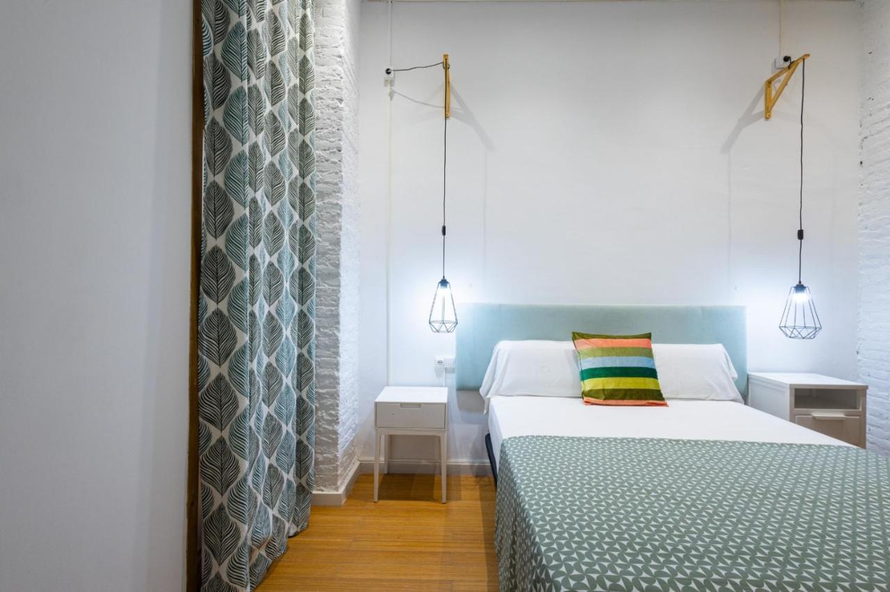 Florit Flats - The Vella Apartment Валенсия Екстериор снимка